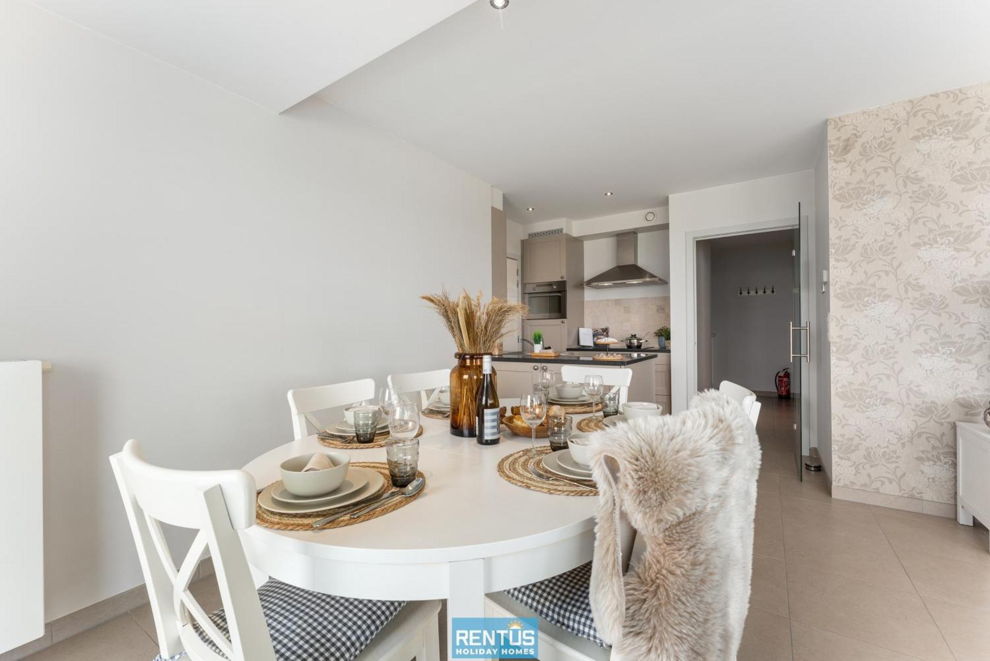 Seange - With Beautiful View And Many Facilities Appartement Nieuport